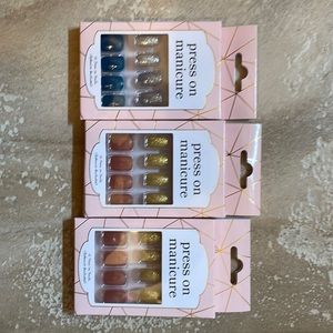 Press on nails